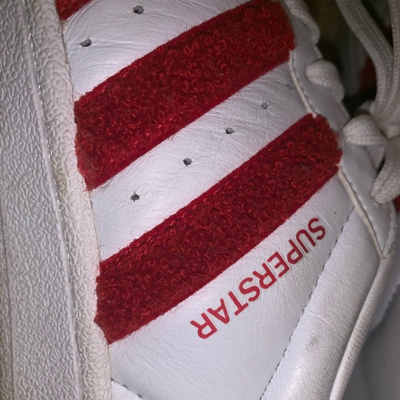 Red Adidas Superstars - Picture 4 of 4